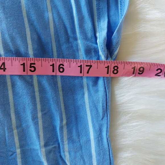 MICHAEL Michael Kors Long Striped Blouse with Capped Sleeves, EUC - Picture 7 of 8